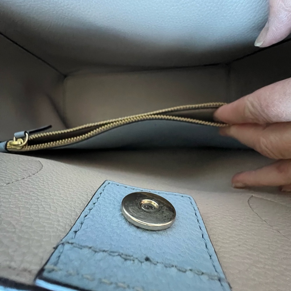 Elegant Blue Leather Tote Bag - Picture 7 of 13